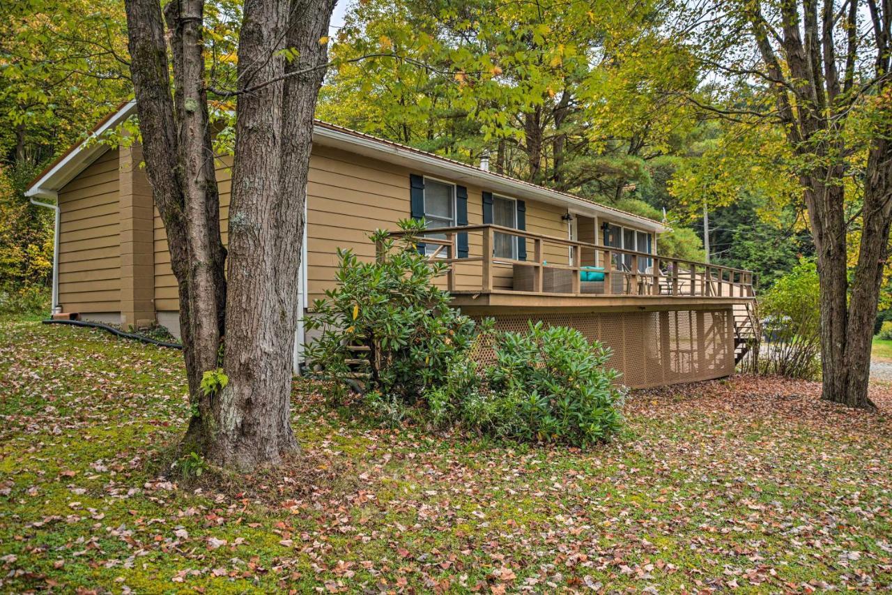 Great Valley Home With On-Site Pond, 7 Mi To Skiing! エクステリア 写真