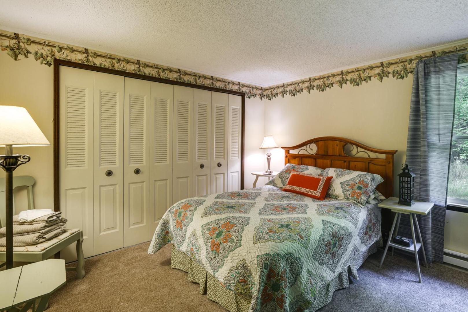 Great Valley Home With On-Site Pond, 7 Mi To Skiing! エクステリア 写真
